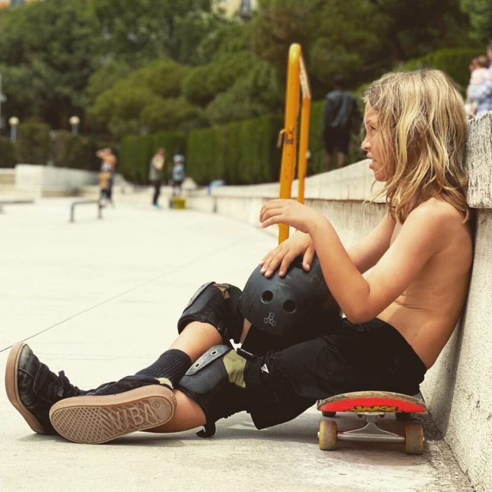 SYDNEY Bio Suede Black/Gum - Image 9